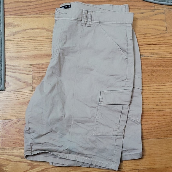Lee Cargo shorts size 16 - Picture 3 of 3